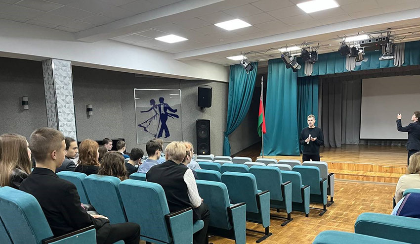 Студенты БГМУ провели профориентационную работу в гимназии  № 61 Минска