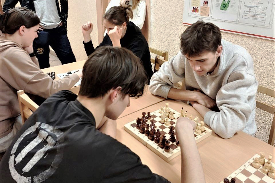 В королевстве шахмат и шашек