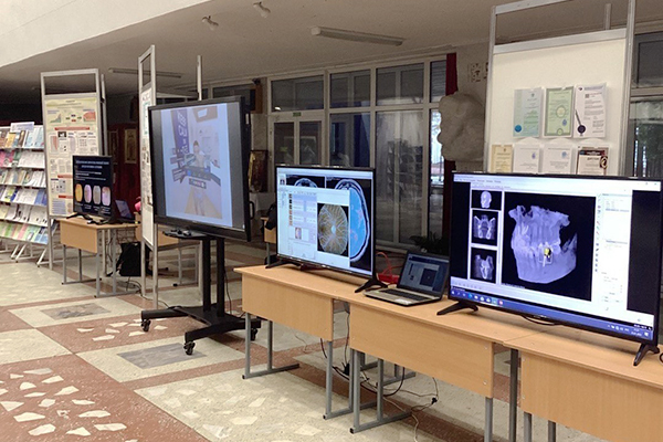 Более 100 разработок демонстрируются на выставке в ведущем медицинском университете Беларуси