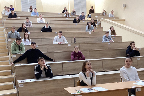 Репетиционные централизованные экзамены впервые состоялись в ведущем медицинском университете Беларуси