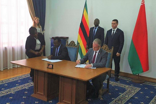 Ректор Белгосмедуниверситета подписал меморандумы о взаимопонимании с руководителями Университета Зимбабве и Мидлендского государственного университета