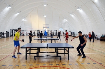 Сборные команды общежитий выяснили степень собственного мастерства на соревнованиях по настольному теннису