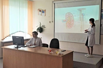 Проект БГМУ «Равный обучает равного» в Минском государственном медицинском колледже