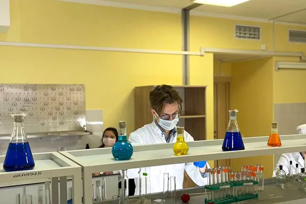 Юбилейная олимпиада по фармацевтической химии: пьедестал почета занят