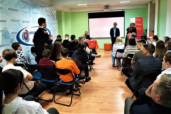 Преподаватели Белгосмедуниверситета выступили в качестве cпикеров ток-шоу в Национальном детском технопарке