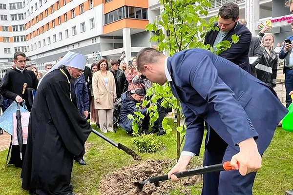 На пользу людям, на благо Отечества
