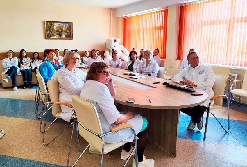 Совместную клинико-морфологическую видеоконференцию провели преподаватели 1-й кафедры детских болезней и патологической анатомии и судебной медицины