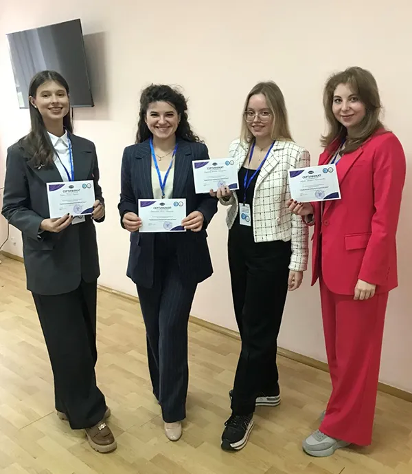 Три диплома привезли с международной конференции студентов и молодых ученых представители стоматологического факультета Белгосмедуниверситета