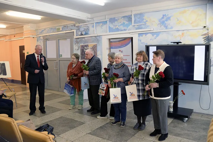 Славе не меркнуть!