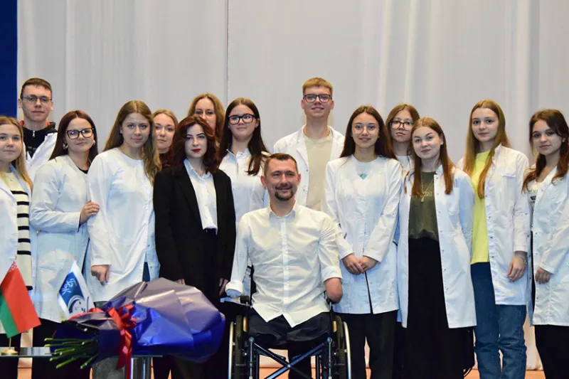 «Все это надо сейчас достойно пройти»