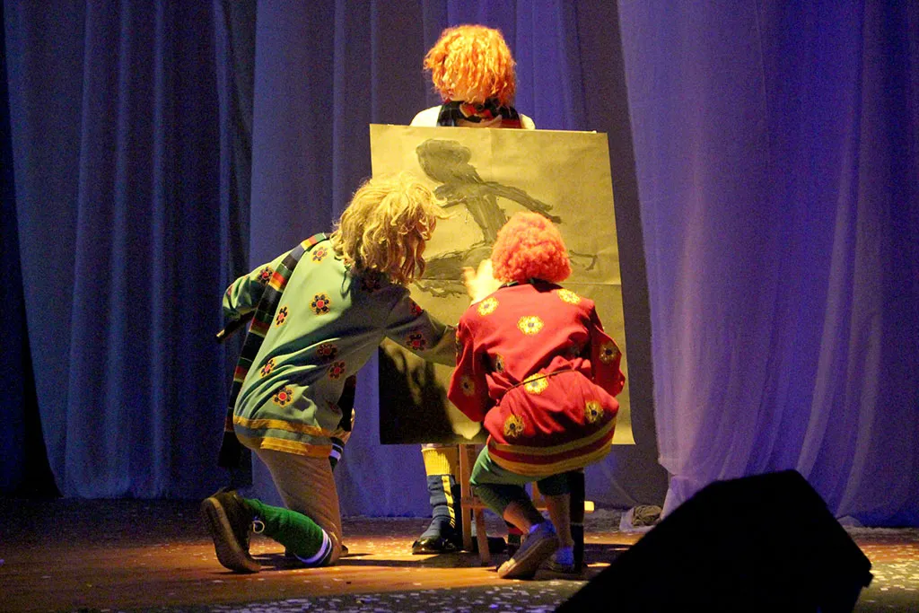 Студенческий театр эстрадных миниатюр медико-профилактического
факультета «Эпидемия»