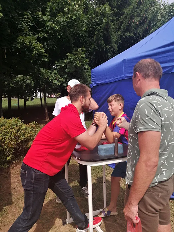 С уверенностью в будущее, сохраняя память о прошлом