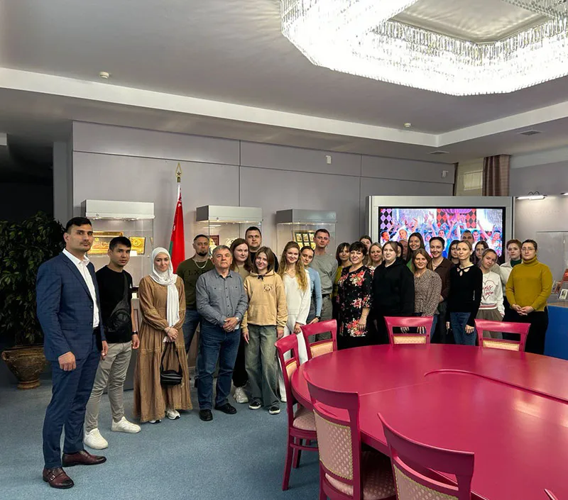 Изучая историю и вдохновляясь успехами: посещение Музея современной белорусской государственности 