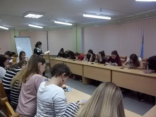 «Грани вашей женственности» -  в 10 общежитии было проведена психологическая гостиная только для девушек!