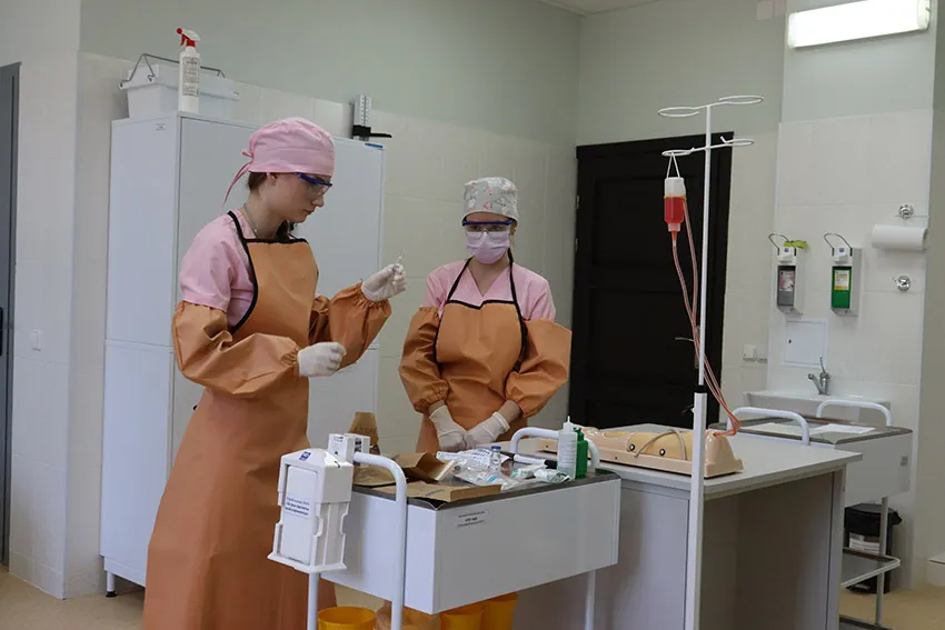 Команда педиатрического факультета заняла второе место на республиканской олимпиаде по дисциплине «Медицинский уход и манипуляционная техника»