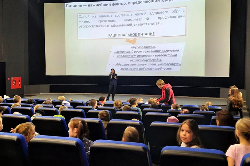 О рациональном питании рассказали школьникам волонтеры отряда «Путь к здоровью ребенка»