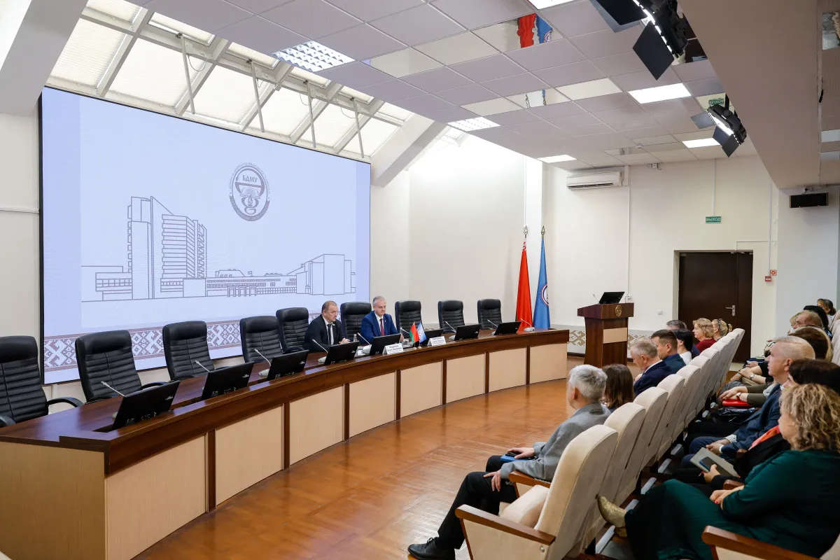 Открытый диалог с заместителем Министра здравоохранения Борисом Андросюком