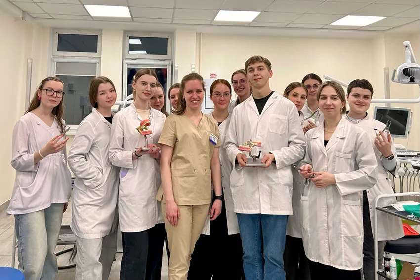 Заседание СНК. Изоляция рабочего поля системой «Коффердам»