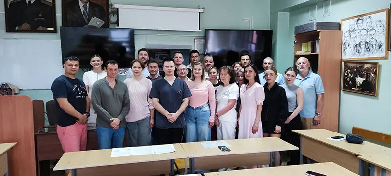2 июля на кафедре хирургии и эндоскопии ИПКиПКЗ БГМУ успешно завершен курс повышения квалификации «Лазеры в хирургии и эндоскопии». Обучение прошли 28 слушателей