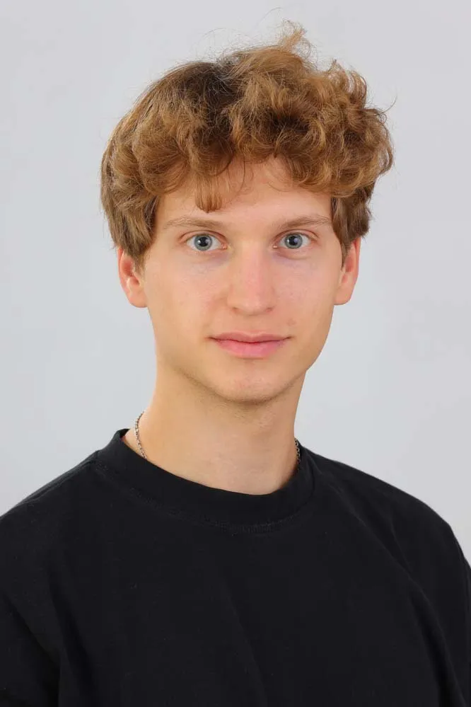 Толочко Валерий Олегович