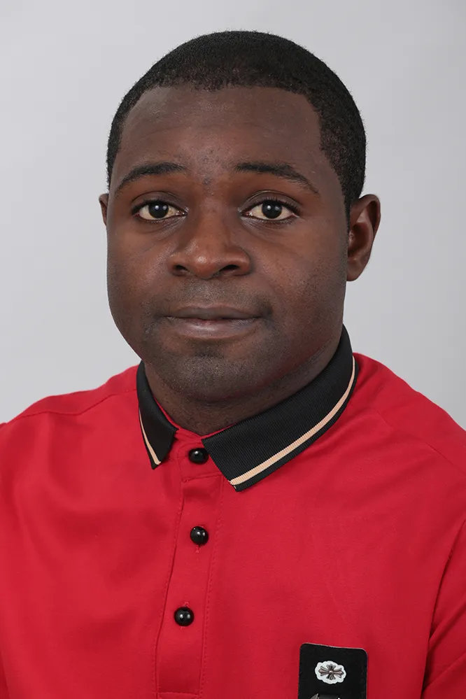 Ойих Энтони Адаколе