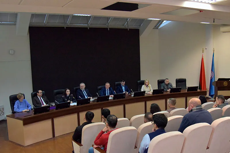 Встреча с рекрутинговыми компаниями: подготовка к приемной кампании 2026 