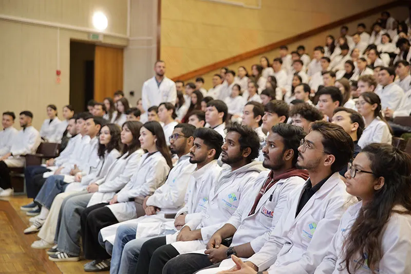 Живой диалог студентов МФИУ и администрации университета