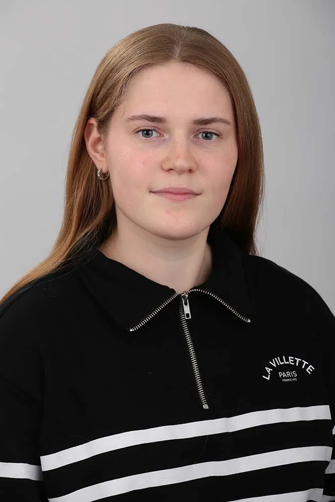 Комлач Инесса