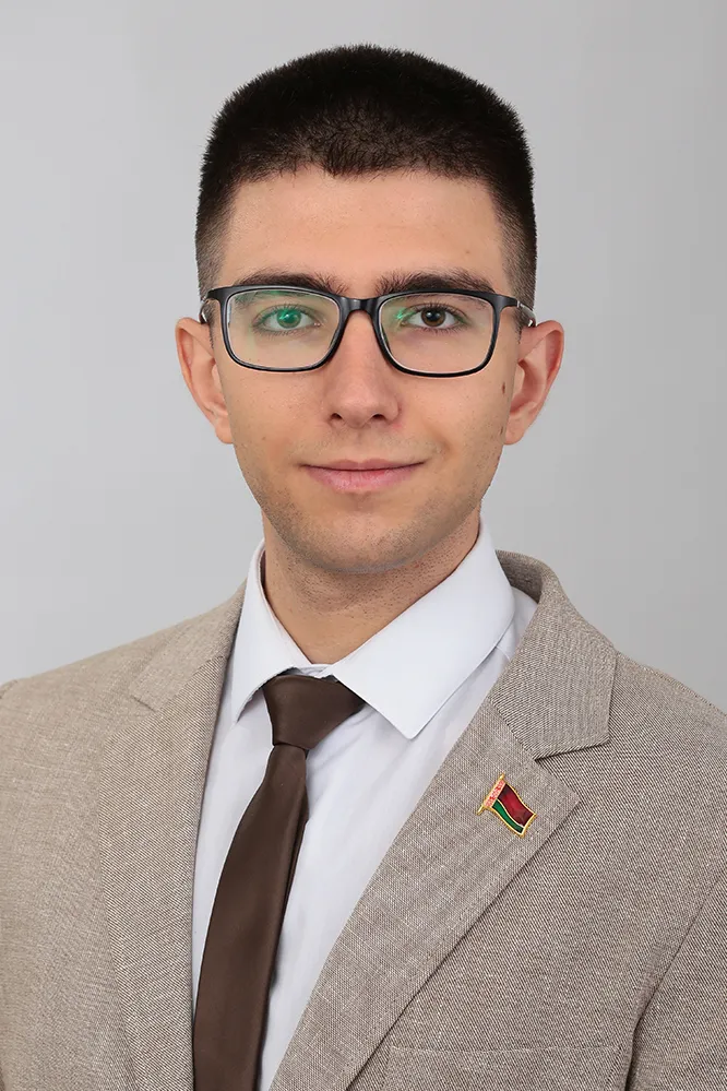  Дашевич Денис Викторович