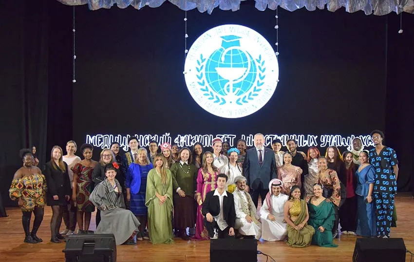 Дни МФИУ: Празднование 50-летия медицинского факультета иностранных учащихся