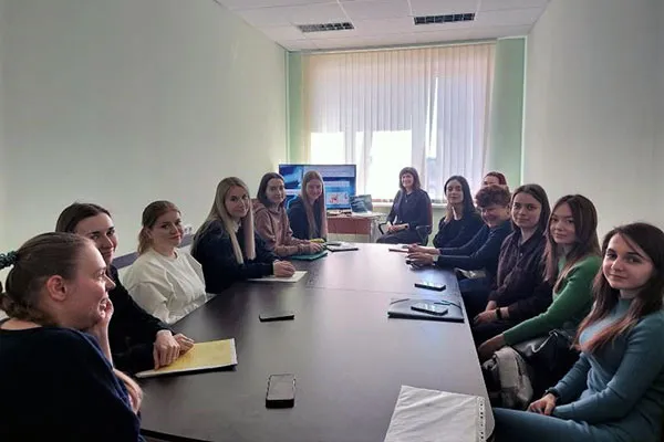 Семинары и вебинары как форма работы с интернами