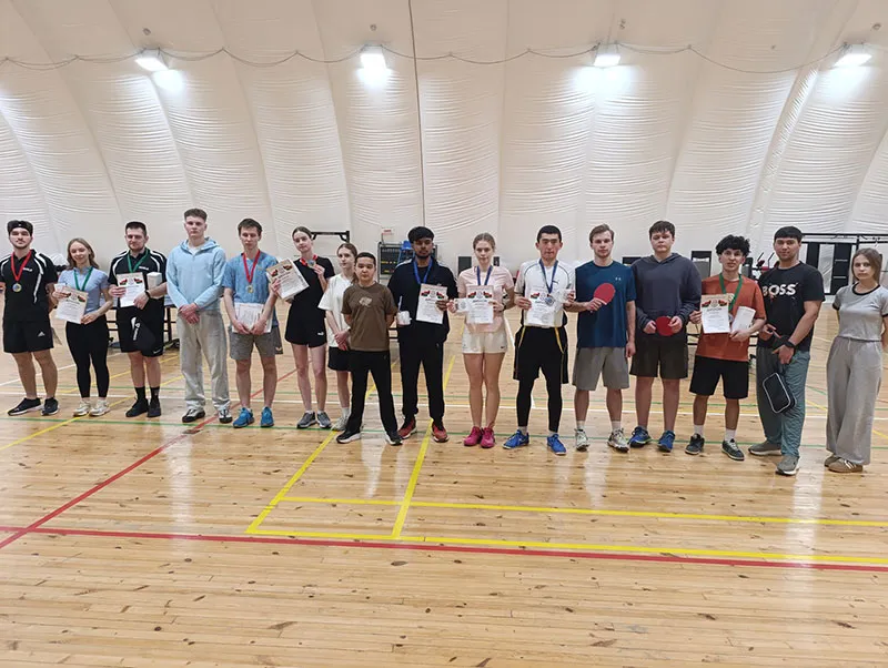 Спортивные баталии: Соревнования по настольному теннису 