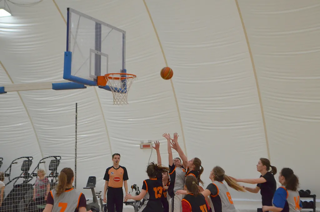 Упорная борьба и эффектные броски