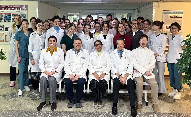 В БГМУ начались традиционные курсы по выбору кафедры периодонтологии: будущие стоматологи осваивают лазеры и клеточные технологии