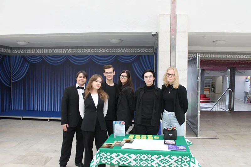 Марафон здоровья: Волонтеры "Симбиоз" повышают осведомленность об антибиотикорезистентности