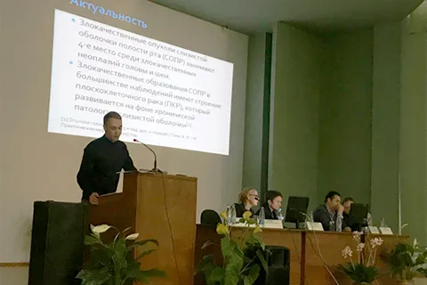 S. N. Kasperovich, graduate of the Faculty of Dentistry, during the presentation at the Republican Scientific and Practical Conference “Early diagnosis, clinical picture, course and treatment of head and neck tumors.”