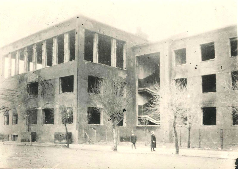 1944 слайд 1 Белорусский государственный медицинский институт возвратился в Минск.