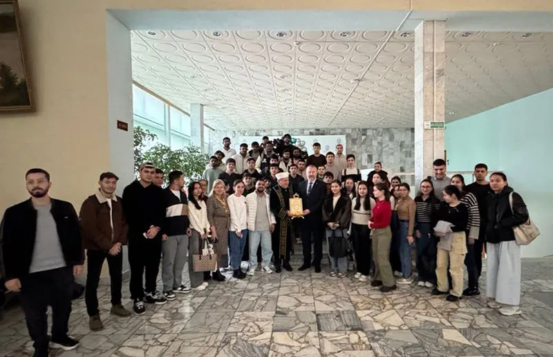 Встреча студентов МФИУ с муфтием Абу-Бекир хазрат Шабановичем