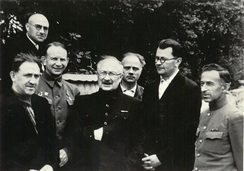 1963 слайд 2 Организована 2-я кафедра госпитальной хирургии 1963 слайд 2 Организована 2-я кафедра госпитальной хирургии