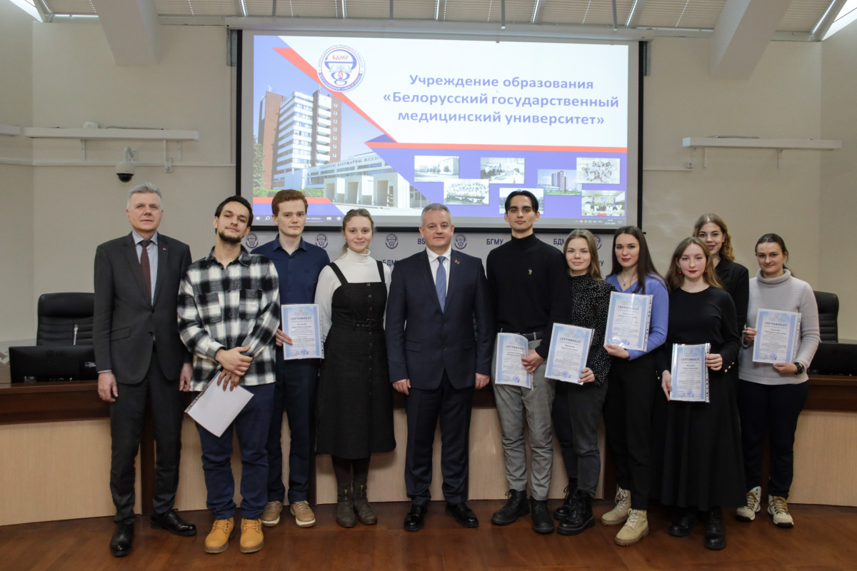 «Зимняя школа» в ведущем медицинском университете Беларуси для будущих врачей из Санкт-Петербурга