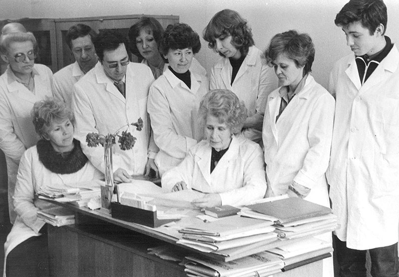 1980 слайд 1 Организована кафедра гигиены детей и подростков 1980 слайд 1 Организована кафедра гигиены детей и подростков