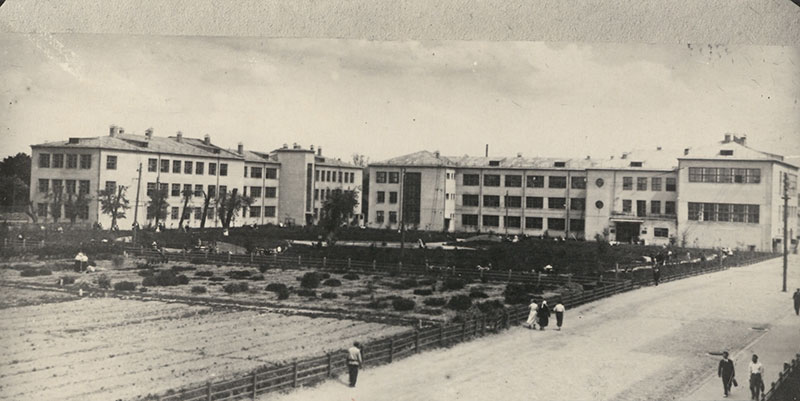 1930 слайд 1 Построен анатомический корпус БГУ 1930 слайд 1 Построен анатомический корпус БГУ