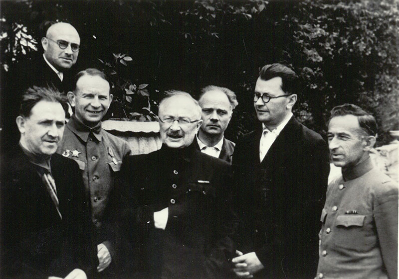 1963 слайд 2 Организована 2-я кафедра госпитальной хирургии 1963 слайд 2 Организована 2-я кафедра госпитальной хирургии