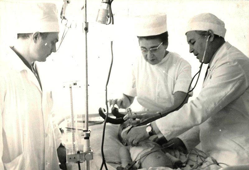 1969 слайд 2 Организована кафедра детской хирургии 1969 слайд 2 Организована кафедра детской хирургии
